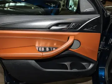 BMW X4 M40d AHK DAProf Laser Pano HeadUp 360 Grad