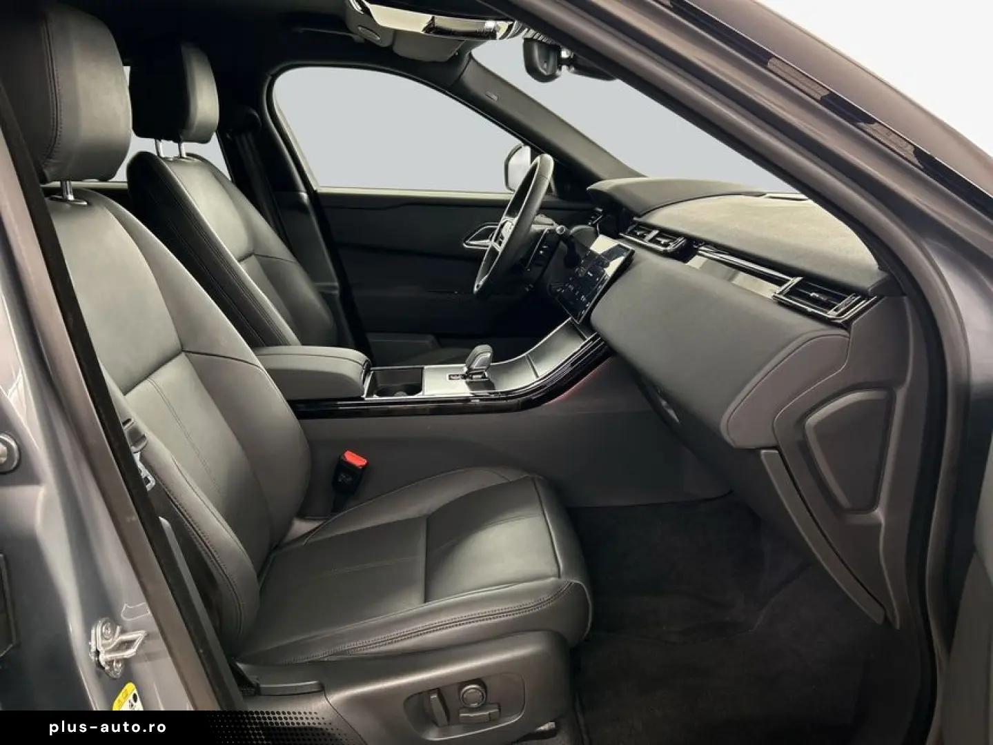 LAND ROVER Range Rover Velar D200 Dynamic SE