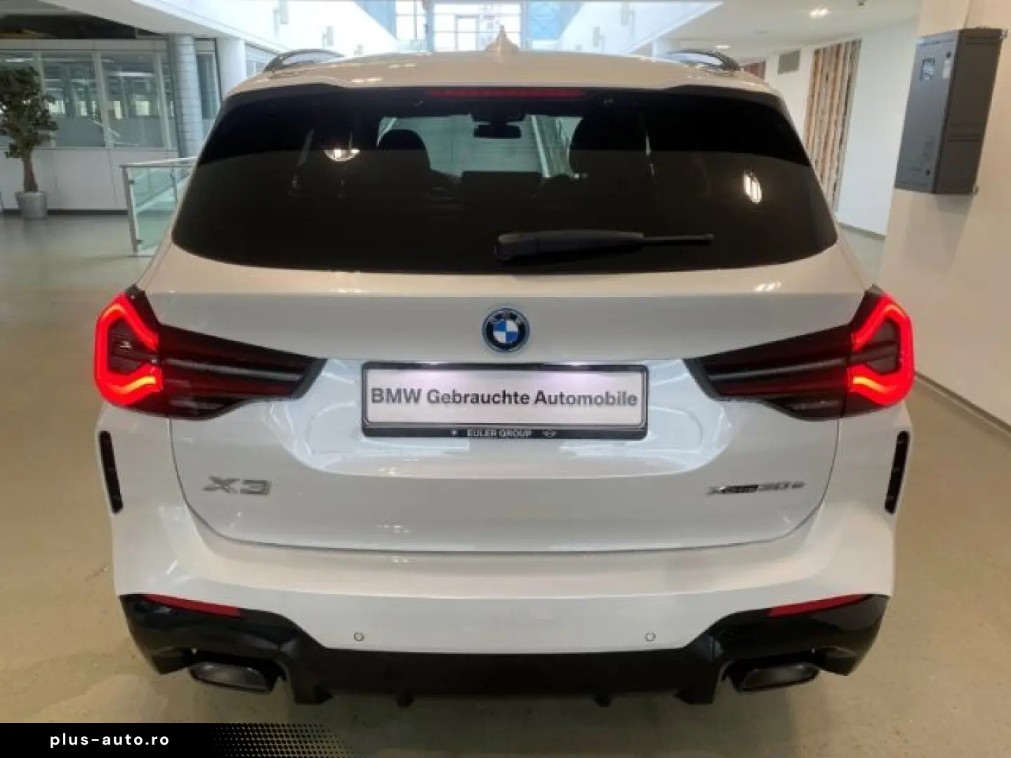 BMW X3 xDrive 30e M Sportpaket HUD AHK Navi Leder BM