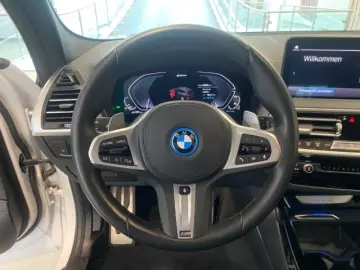 BMW X3 xDrive 30e M Sportpaket HUD AHK Navi Leder BM