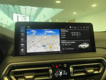 BMW X3 xDrive 30e M Sportpaket HUD AHK Navi Leder BM