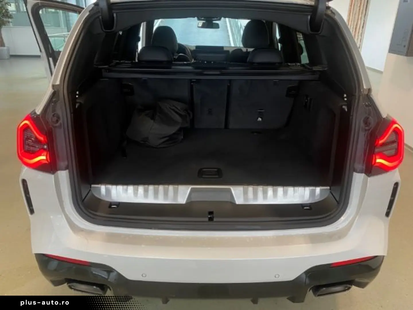 BMW X3 xDrive 30e M Sportpaket HUD AHK Navi Leder BM