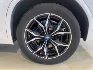 BMW X3 xDrive 30e M Sportpaket HUD AHK Navi Leder BM