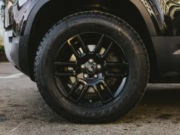 Land Rover Defender 110 – 2020