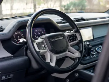 Land Rover Defender 110 – 2020