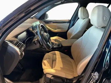 BMW PDC  HDC  M Sport  AHK  Bluetooth  Live Cockpit