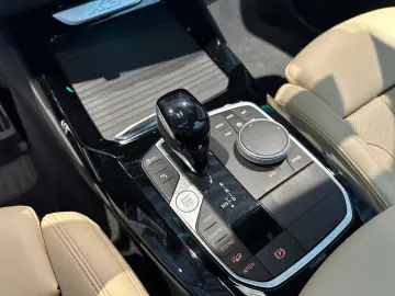 BMW PDC  HDC  M Sport  AHK  Bluetooth  Live Cockpit