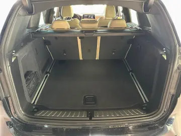 BMW PDC  HDC  M Sport  AHK  Bluetooth  Live Cockpit