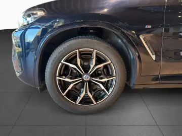 BMW PDC  HDC  M Sport  AHK  Bluetooth  Live Cockpit