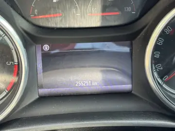 Opel Astra Diesel 1.6 2017 Manuala