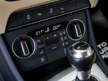 AUDI Q3 2.0 diesel quattro Business Sport