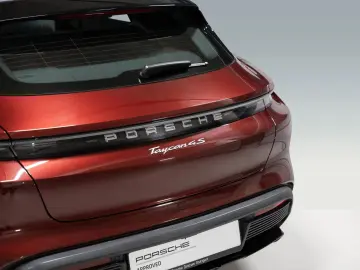 PORSCHE Taycan 4S Cross Turismo 14 Wege Sitze HUD BOSE