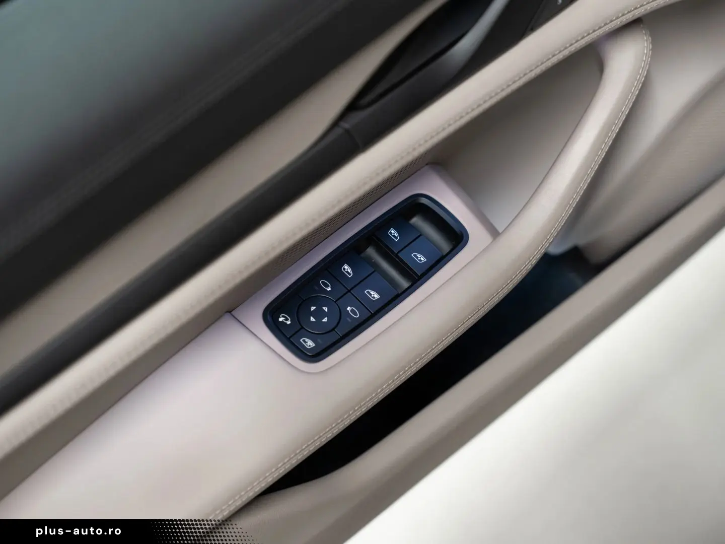 PORSCHE Taycan 4S Cross Turismo 14 Wege Sitze HUD BOSE