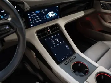 PORSCHE Taycan 4S Cross Turismo 14 Wege Sitze HUD BOSE