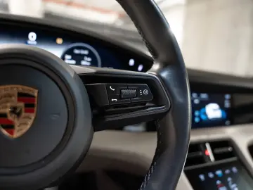 PORSCHE Taycan 4S Cross Turismo 14 Wege Sitze HUD BOSE