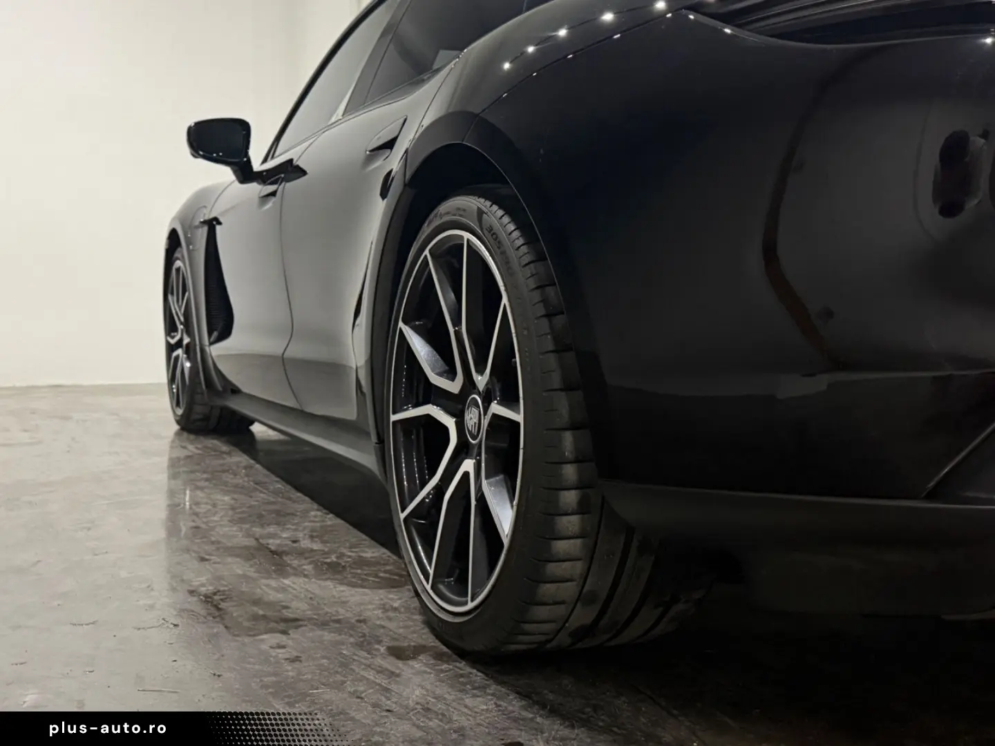 PORSCHE Taycan 4 S Massage Bose Head Up Display