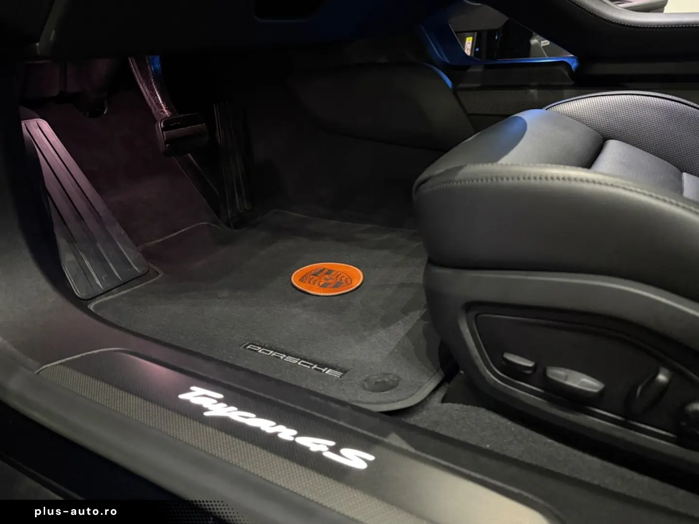 PORSCHE Taycan 4 S Massage Bose Head Up Display