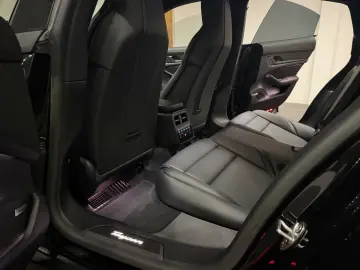 PORSCHE Taycan 4 S Massage Bose Head Up Display