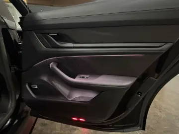 PORSCHE Taycan 4 S Massage Bose Head Up Display