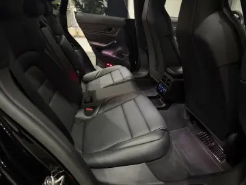 PORSCHE Taycan 4 S Massage Bose Head Up Display