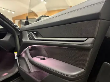 PORSCHE Taycan 4 S Massage Bose Head Up Display