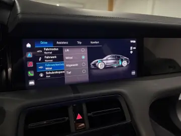 PORSCHE Taycan 4 S Massage Bose Head Up Display
