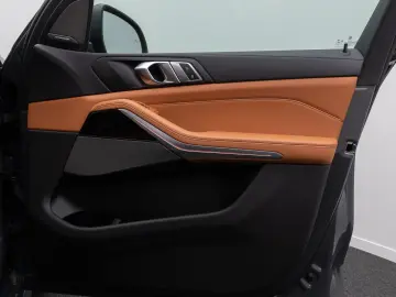 BMW X5 xD40d M Sport 360  AHK DAB H K HUD DisplayKey