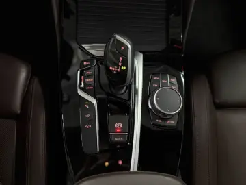 BMW X4 M40d HuD DAP Pano Park Winterfreunde uvm.