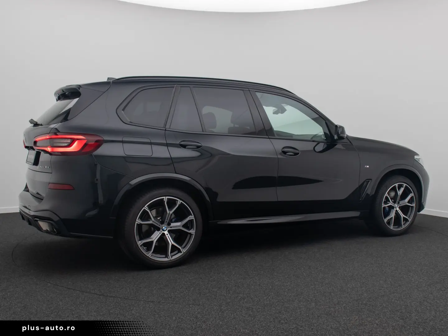 BMW X5 xD30d M Sport Panorama HUD DispKey Individual