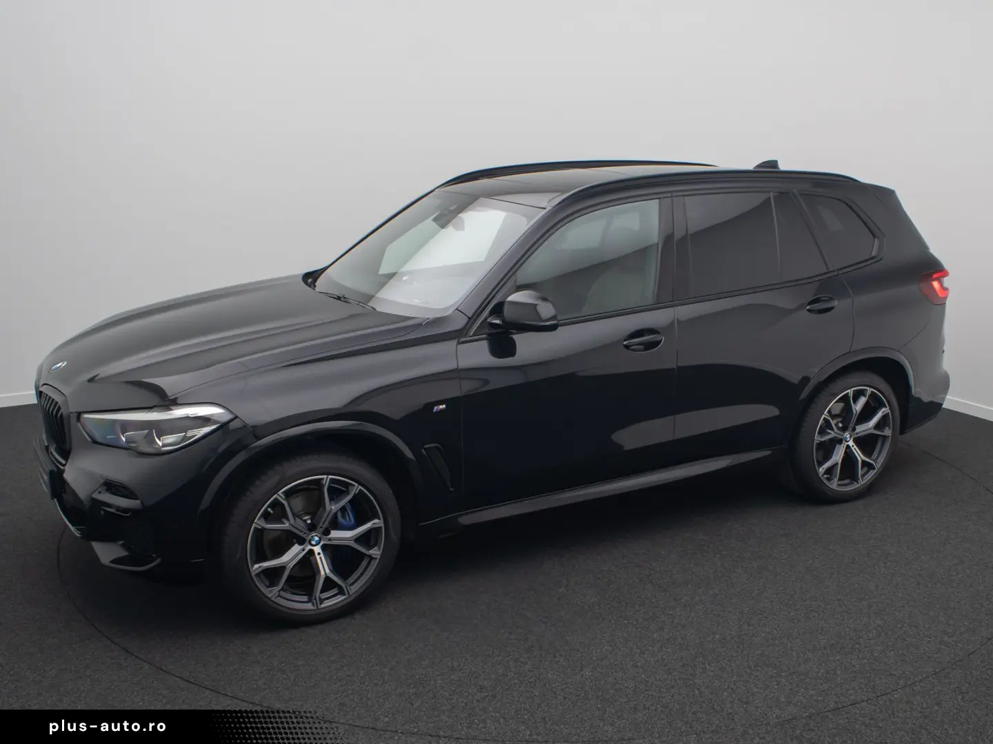 BMW X5 xD30d M Sport Panorama HUD DispKey Individual