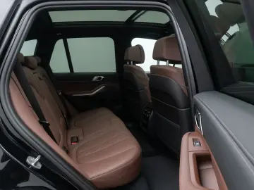 BMW X5 xD30d M Sport Panorama HUD DispKey Individual