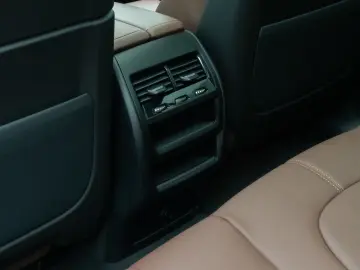 BMW X5 xD30d M Sport Panorama HUD DispKey Individual