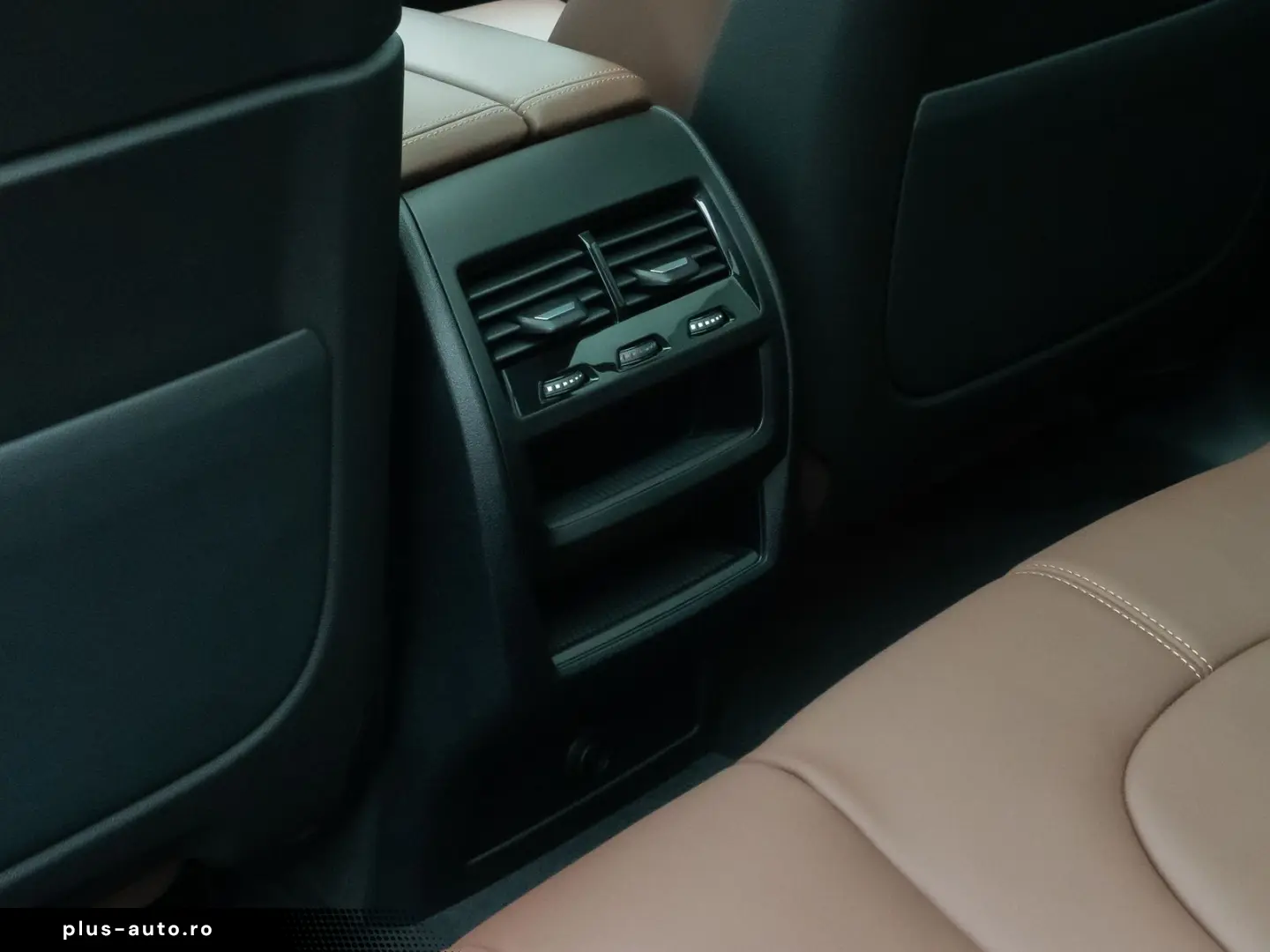 BMW X5 xD30d M Sport Panorama HUD DispKey Individual