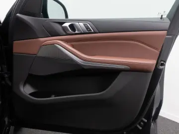 BMW X5 xD30d M Sport Panorama HUD DispKey Individual