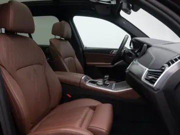 BMW X5 xD30d M Sport Panorama HUD DispKey Individual