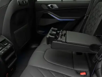 BMW X5 M60i Panorama H K DAB HUD 360  Komfort 22Zoll