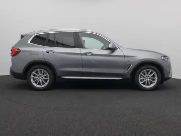 BMW X3 xD30e Alarm DAB HiFi Kamera Sportsitz Panoram