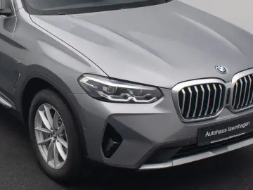 BMW X3 xD30e Alarm DAB HiFi Kamera Sportsitz Panoram