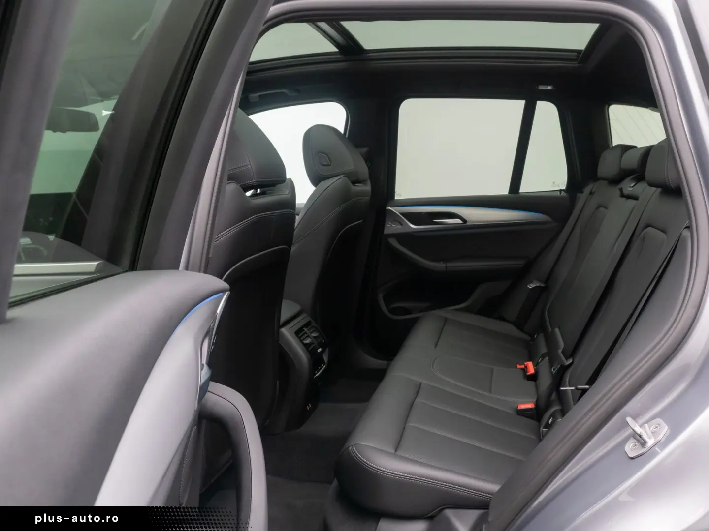 BMW X3 xD30e Alarm DAB HiFi Kamera Sportsitz Panoram