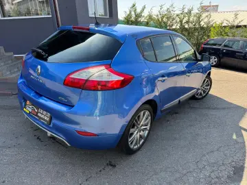 Renault Megane Diesel 1.9 2010 Manuala