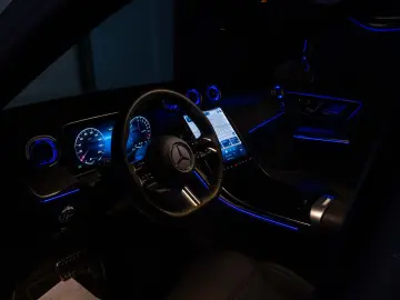 Mercedes-Benz GLC 400e 4MATIC 2023  Plug-in Hybrid 381 CP