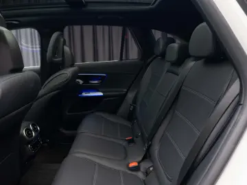 Mercedes-Benz GLC 400e 4MATIC 2023  Plug-in Hybrid 381 CP