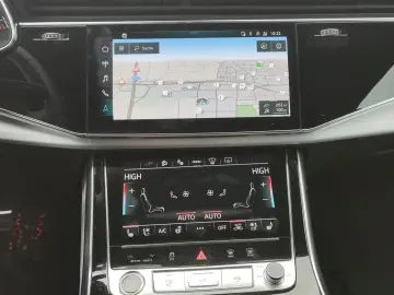 AUDI Q8 SUV TFSI e S line Navi Matrix Alu B&O HUD PDC