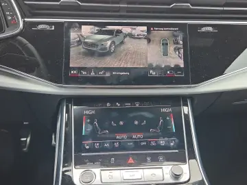 AUDI Q8 SUV TFSI e S line Navi Matrix Alu B&O HUD PDC