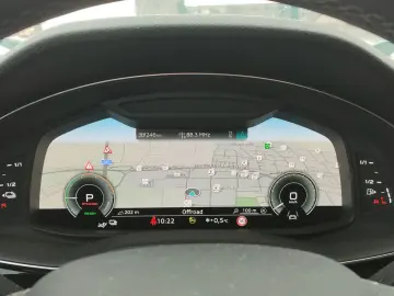 AUDI Q8 SUV TFSI e S line Navi Matrix Alu B&O HUD PDC