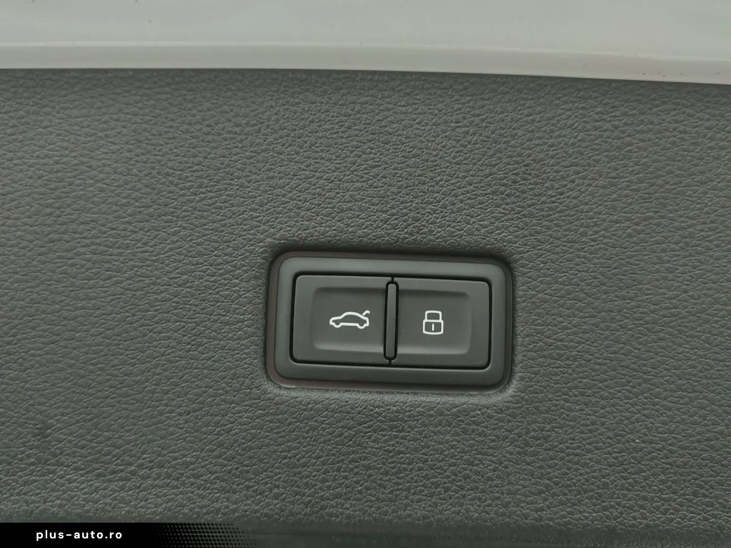 AUDI Q8 SUV TFSI e S line Navi Matrix Alu B&O HUD PDC