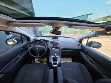 Peugeot 5008 Benzina 1.6 2010 Manuala