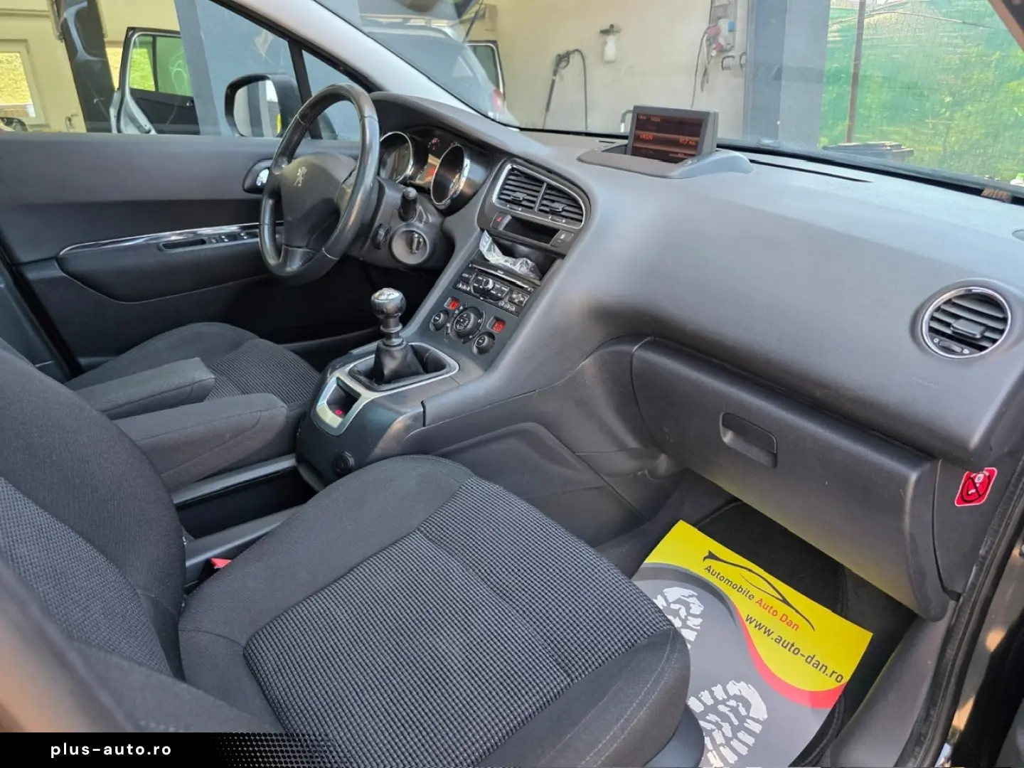 Peugeot 5008 Benzina 1.6 2010 Manuala