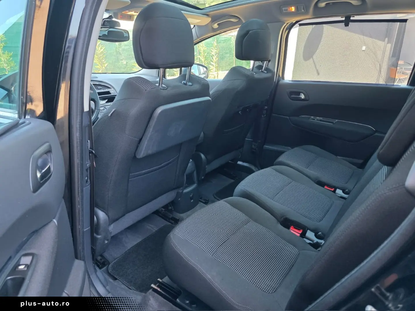 Peugeot 5008 Benzina 1.6 2010 Manuala