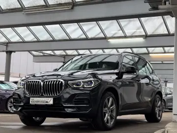 BMW X5 xDrive30d 7-Sitzer LuftFW HUD 2 JAHRE GARANTI